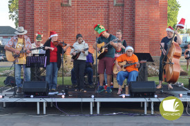 Tuniversal was among musicians providing Christmas cheer throughout the evening.