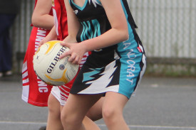 13&-u-netball-6.jpg