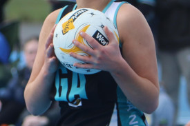 17&u-netball-3-1724220192.jpg