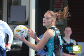 17&u-netball-8-1724220213.jpg