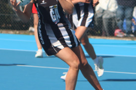 17&u-qf-v-sth-warrnambool-2.jpg