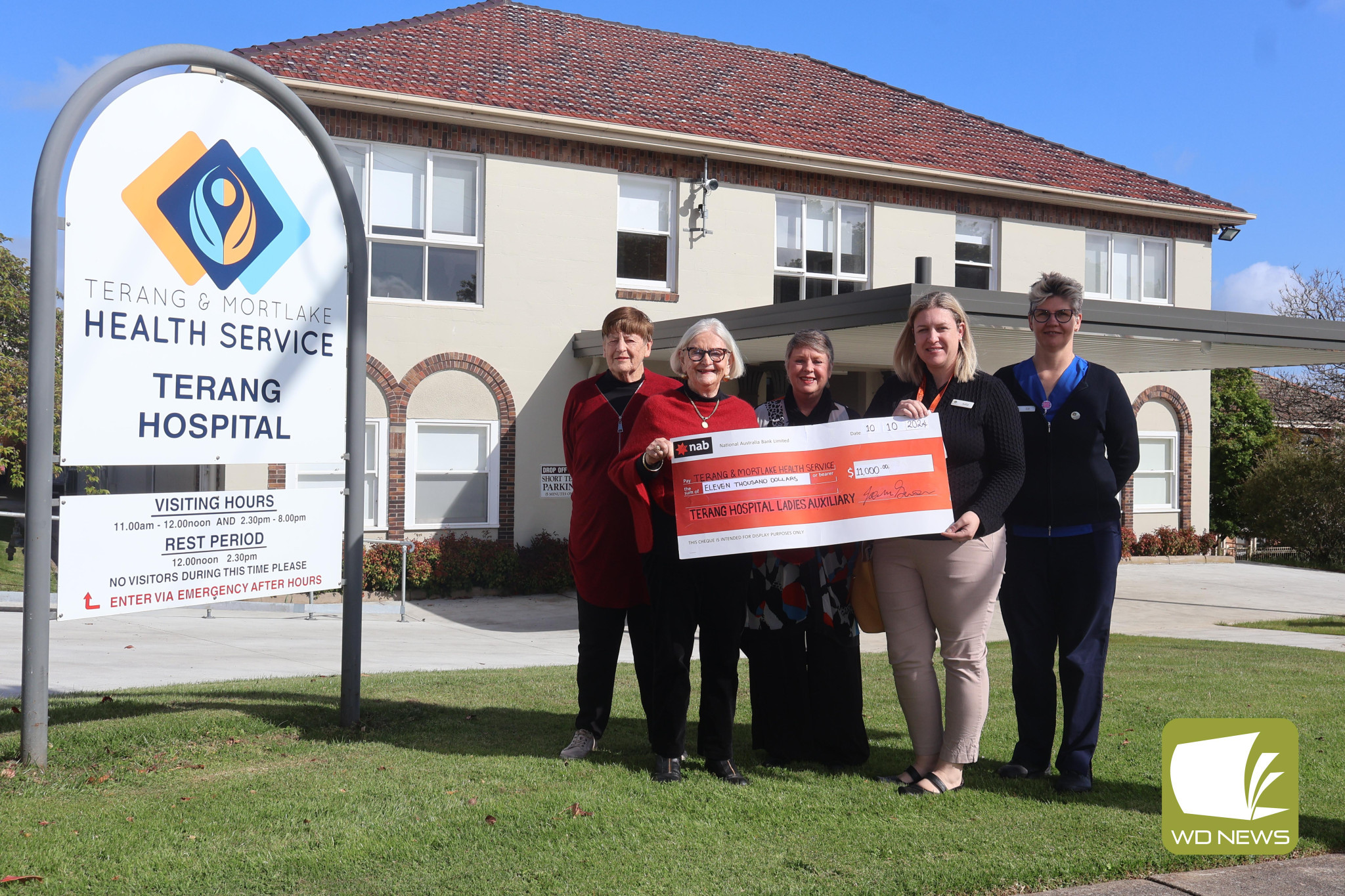 Giving back: Terang Hospital Ladies Auxiliary members Susan Keane, Jeanette Eller and Michelle Mackinnon presented Terang and Mortlake Health Service chief executive officer Julia Ogdin and nurse unit manager Liz Mioduchowski with the cheque after a dedicated year of fundraising in support of the incredible work the hospital and its staff does each year.