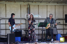 Live music helped entertain the crowd.