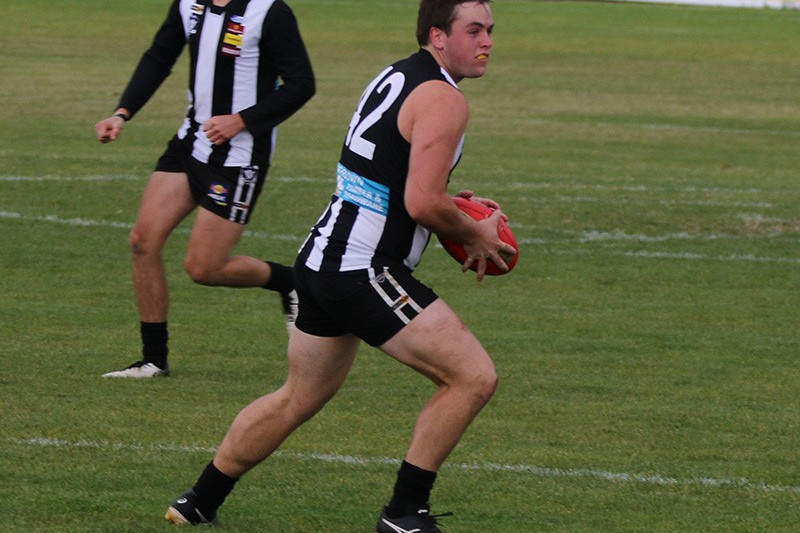 Magpies slump to fourth straight loss - feature photo