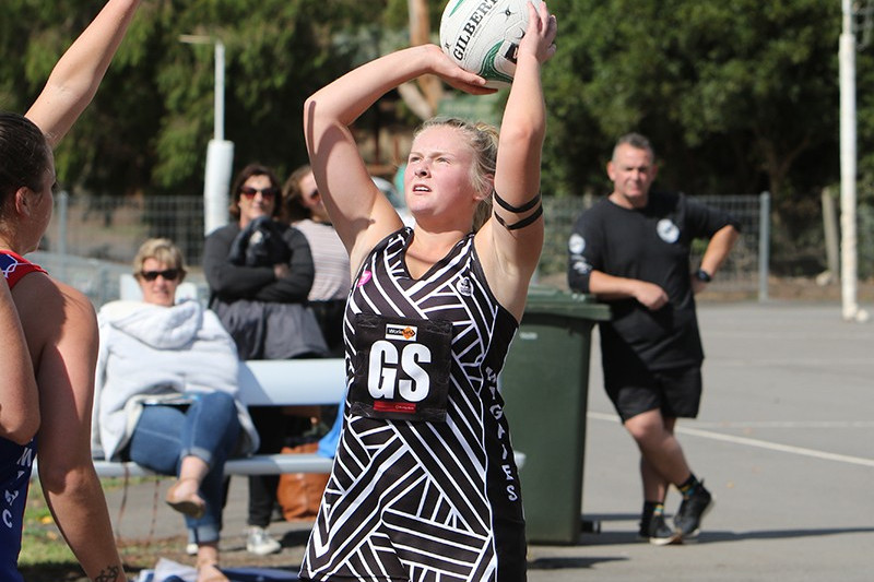 Pies fade against reigning premiers - feature photo
