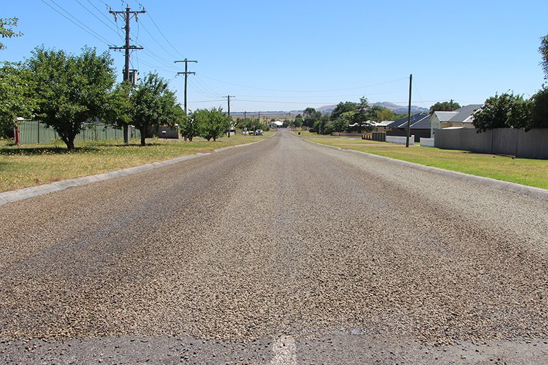 Large rollout for road resealing - feature photo