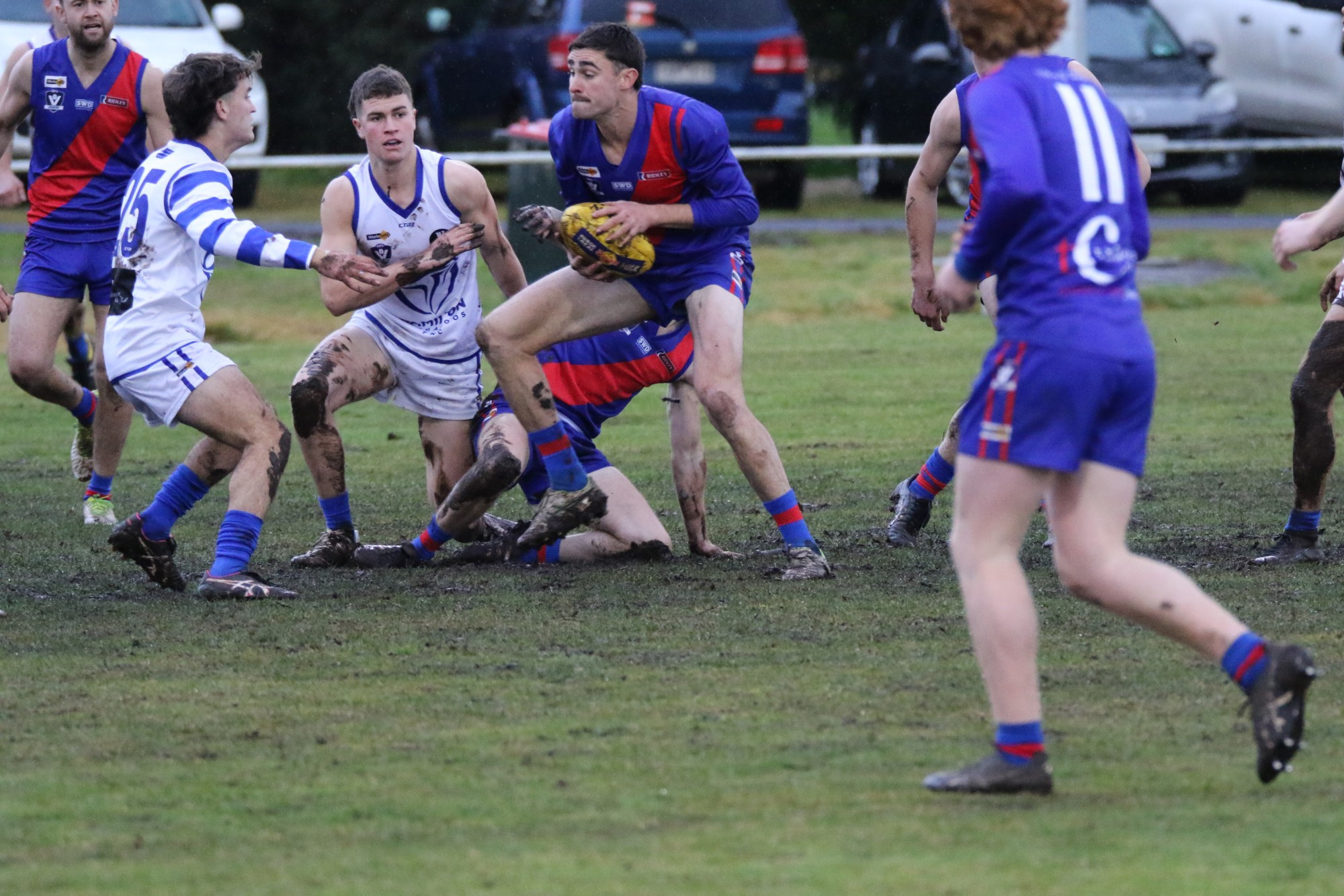 Bloods sneak home under lights - feature photo