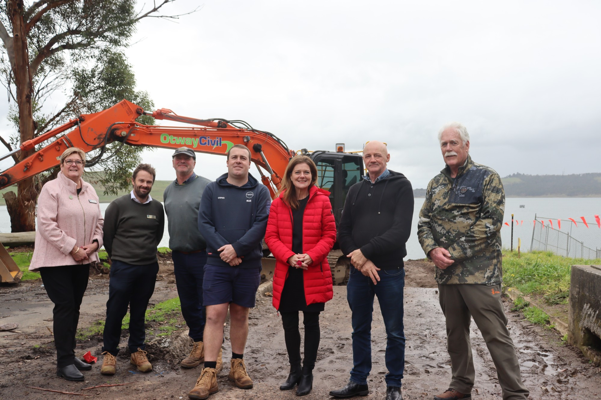 Ramp works: Minister for Fishing and Boating Sonya Kilkenny (third from right) paid a visit to the Lake Bullen Merri boat ramp on Wednesday. Pictured with Corangamite Shire’s Ruth Gstrein, Jarrod Woff and members of lake user groups Peter Place, Stephen Hill, Phil Russell and Russell Pickett.
