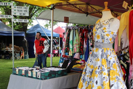 Retro fashion stalls were popular stops in the avenue. 