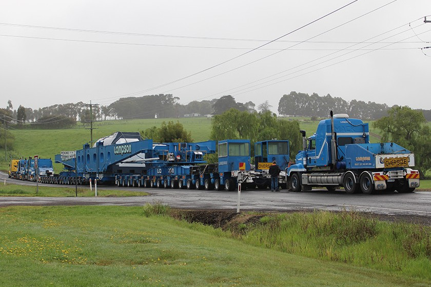 A 600 tonne superload travelling from Geelong to Mortlake this week struggled to scale the Bostocks Creek hill on Wednesday morning due to slippery conditions and broke down on the Camperdown-Cobden Road.