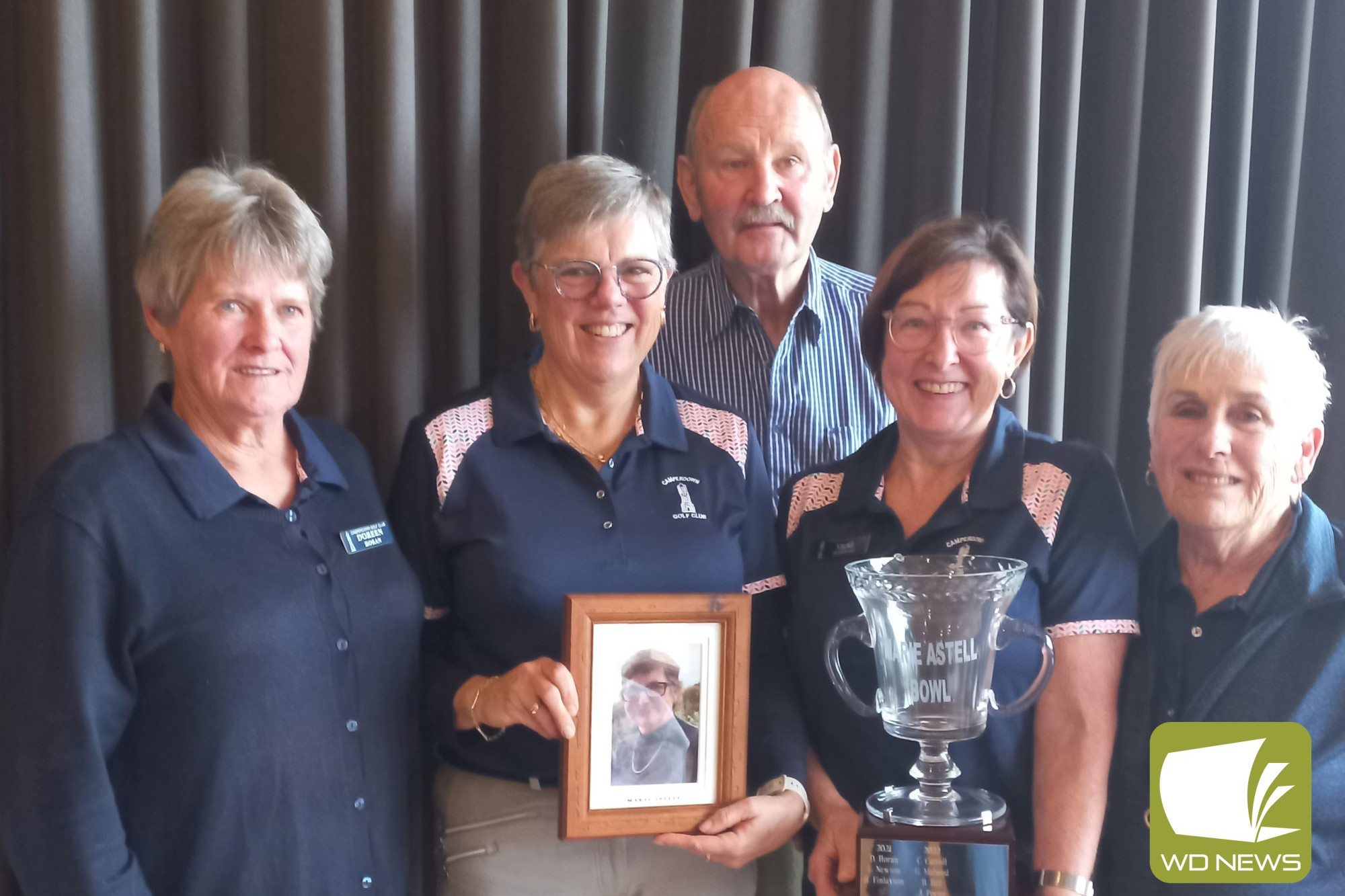 Winners of the Marie Astell Bowl (from left): Doreen Horan, Jenn Downie, Charles Astell, Vicki Fitzgerald and Maree Finlay.