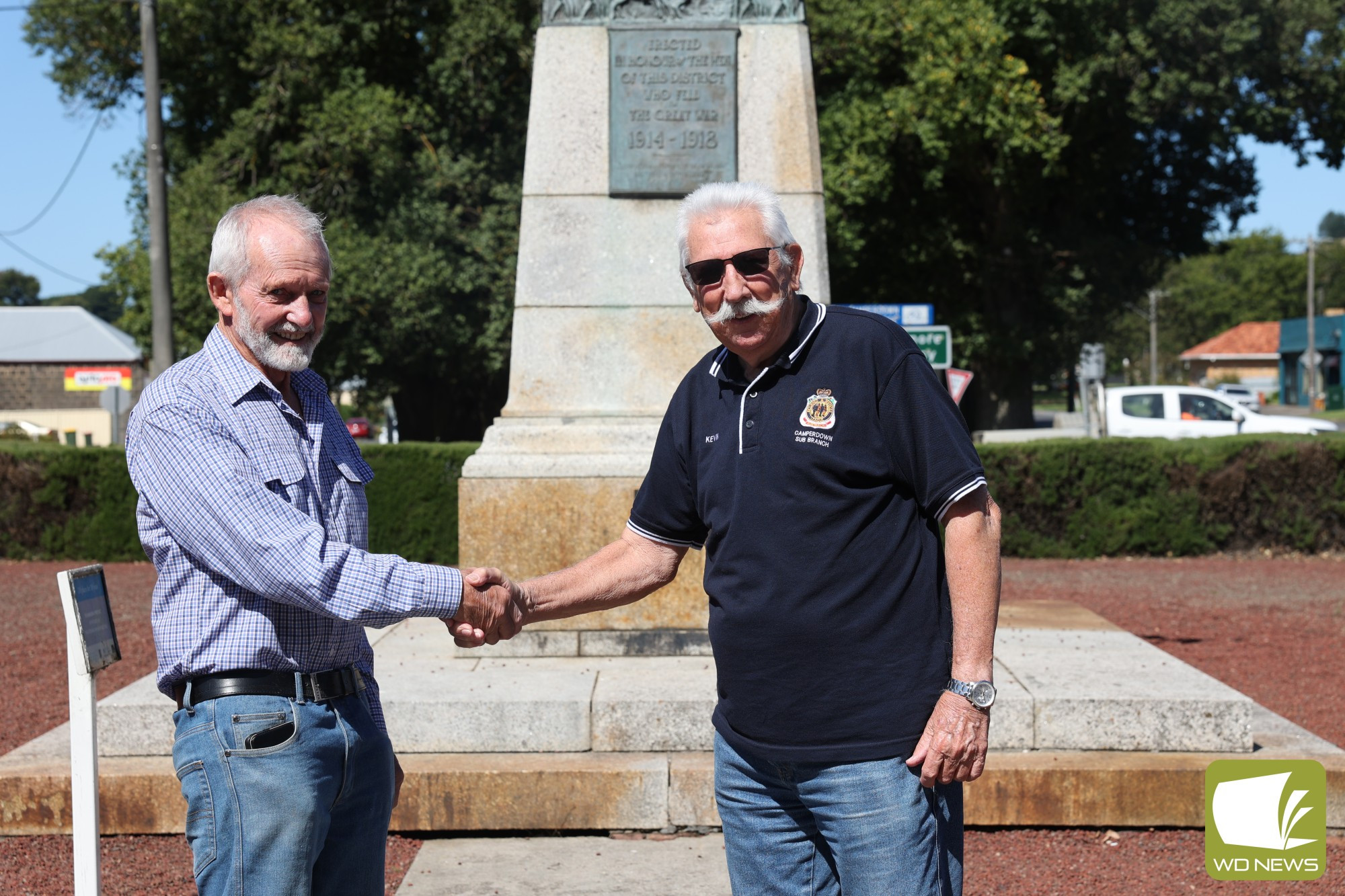 Changing the guard: Kevin Murray (right) takes over the presidency from Alan Fleming.