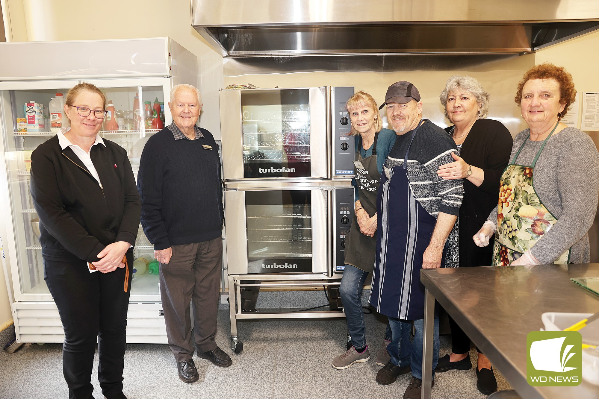 Supporting Uniting Church: The new Turbo oven, purchased with a grant from Bendigo Community Bank, will increase the capacity of the community meals.