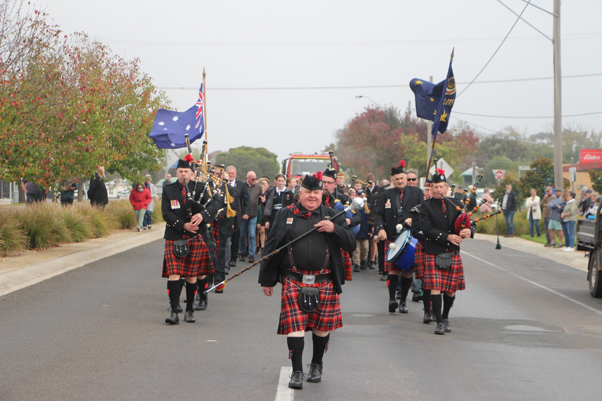 We will remember them: A large crowd in Mortlake paid their respects to diggers on Anzac Day.