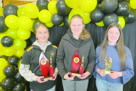 15 and Under trophy winners: (L-R) Ava Wardlaw, Olivia Shuuring and Annabella Pickford.