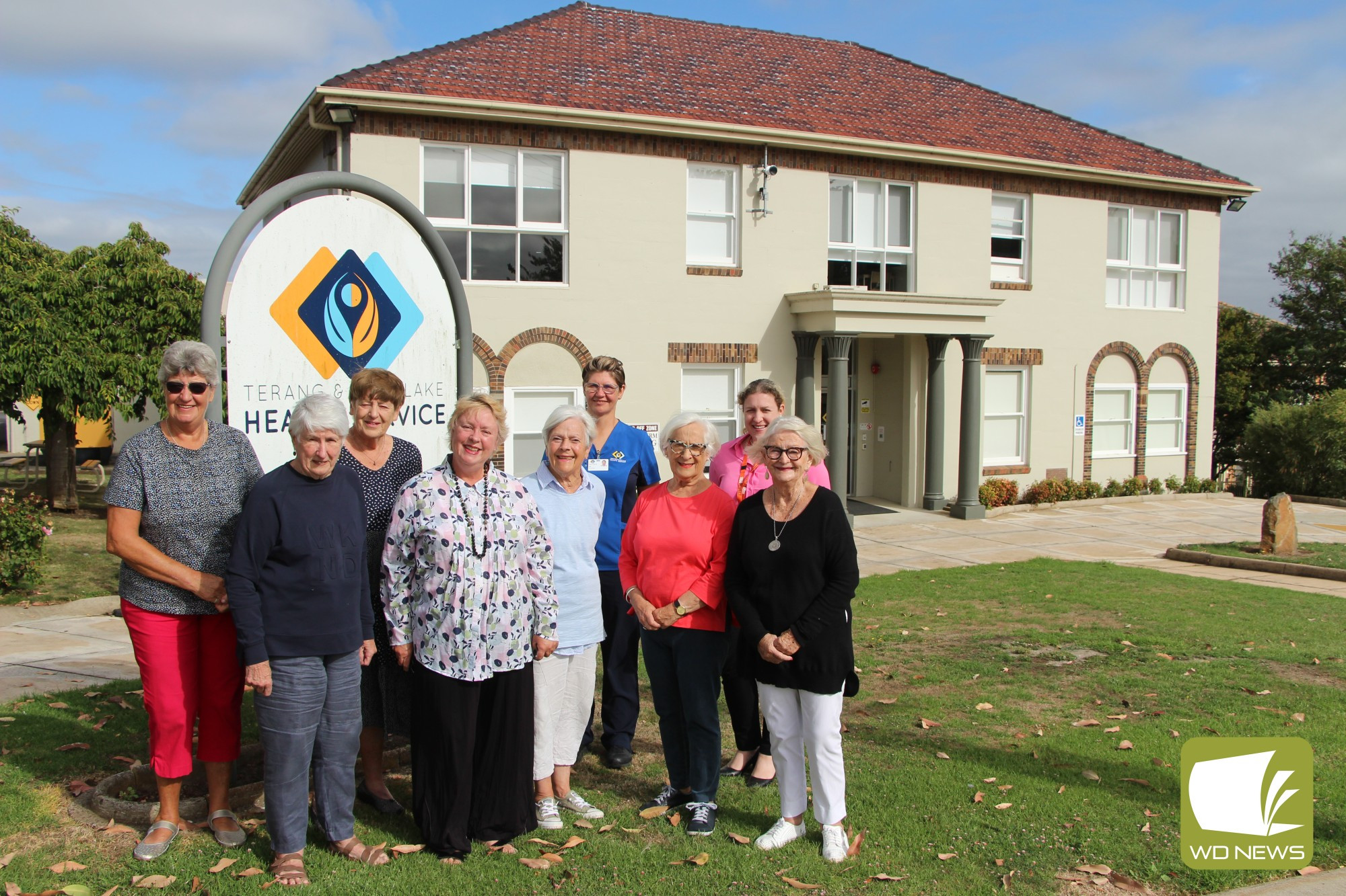 Women of the Terang and Mortlake Health Service Women’s Hospital Auxiliary met with Terang and Mortlake Health Service staff this week to donate thousands raised through the annual Golf, Bowls and Croquet Night.