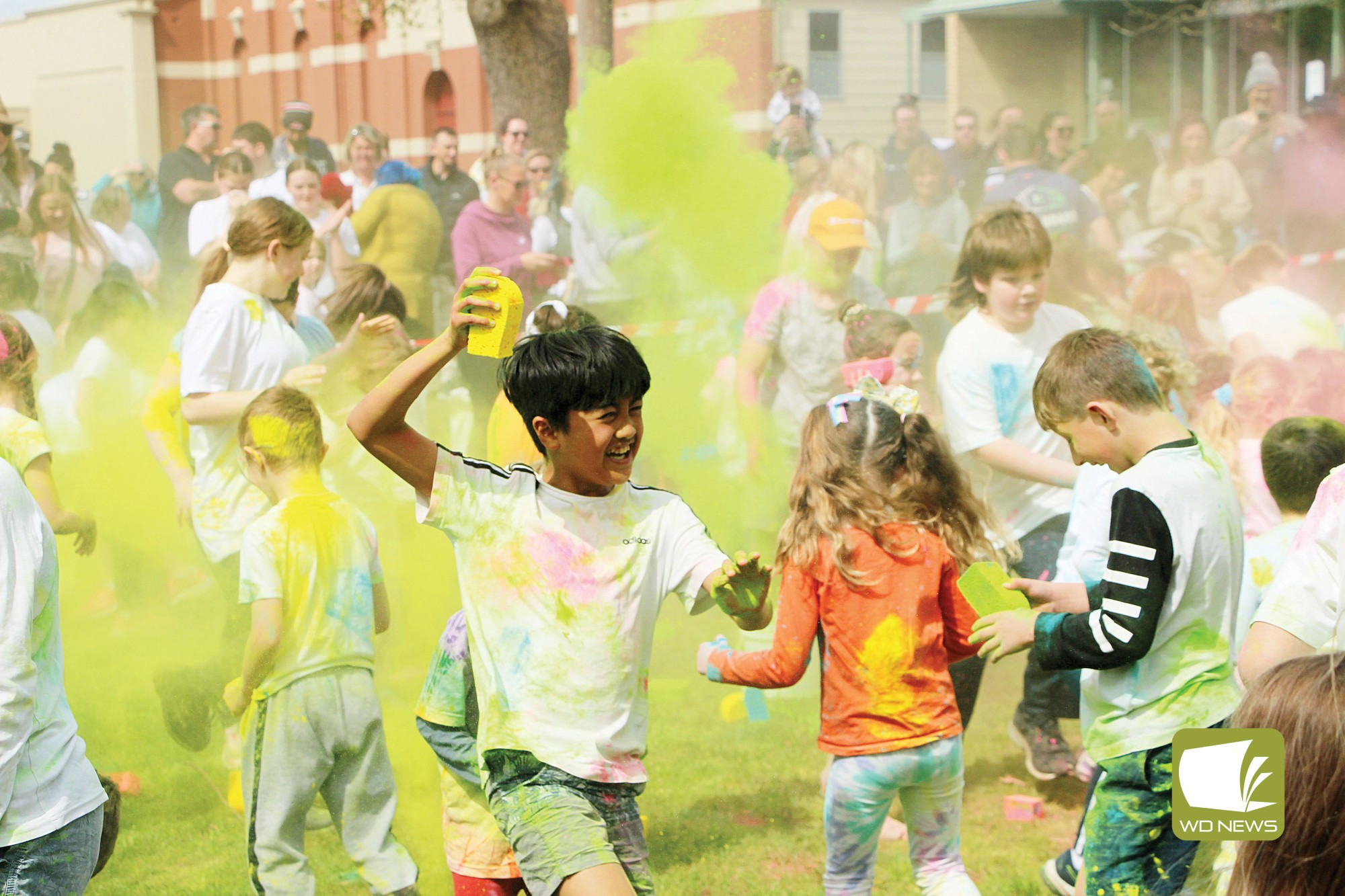 Cash splash for Colour Festival - feature photo