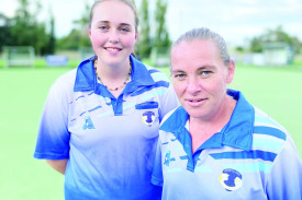 2022-23 Womens Pairs Champions: Harmony Rasmussen (left) and Jacinta Marney (right). 
