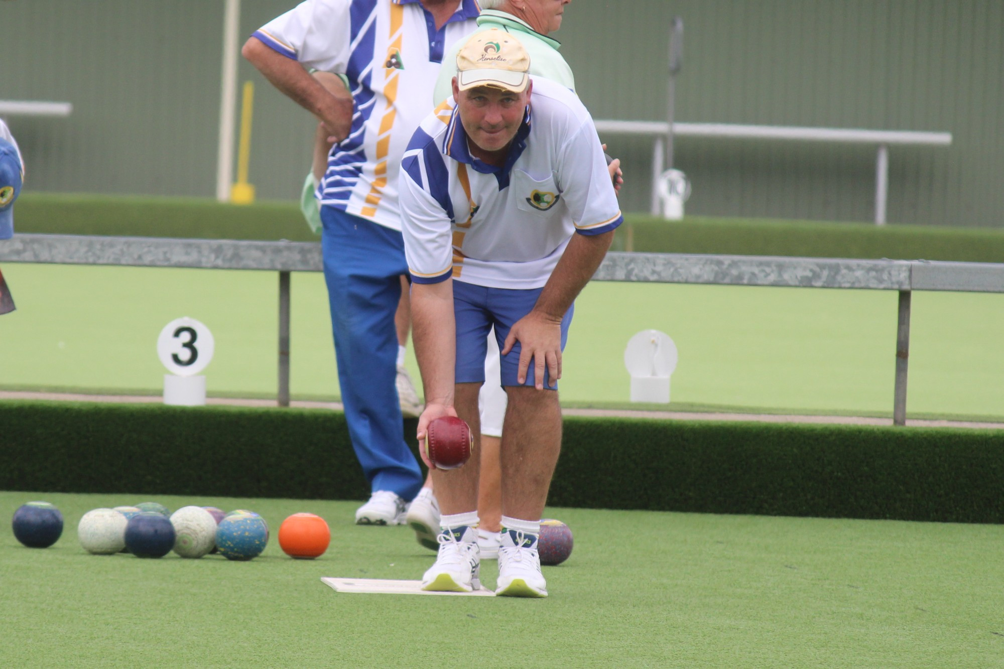 Cockatoos aim to defend home turf - feature photo