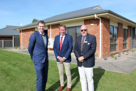 Aberlea Inc. CEO David Knight, Aberlea Timboon Advisory Committee chair Martin Van de Wouw and Aberlea Inc. board chair Mick Murphy OAM. 