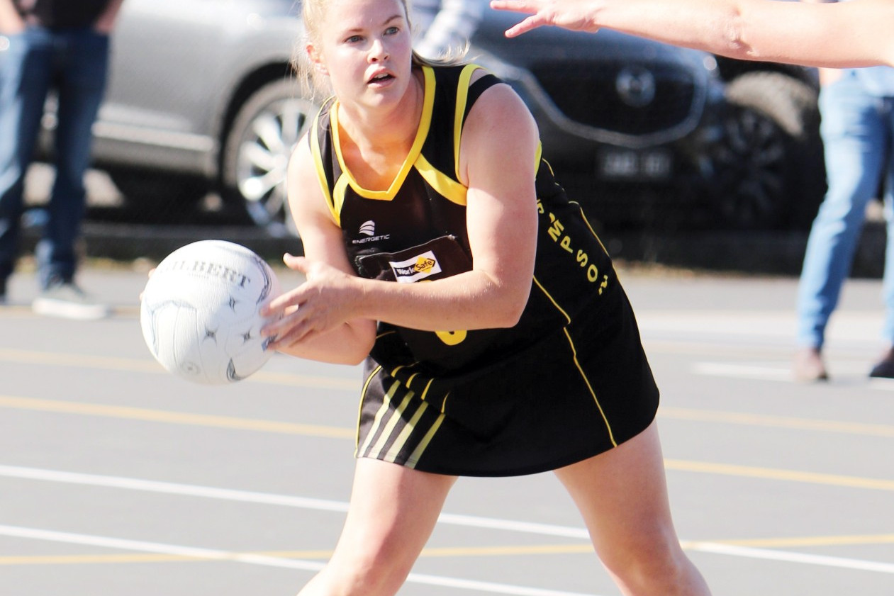 Tireless: Hard-working midcourter Kelly Thompson was Simpson’s best player in the Tigers’ 61-29 victory over Western Eagles on Saturday.