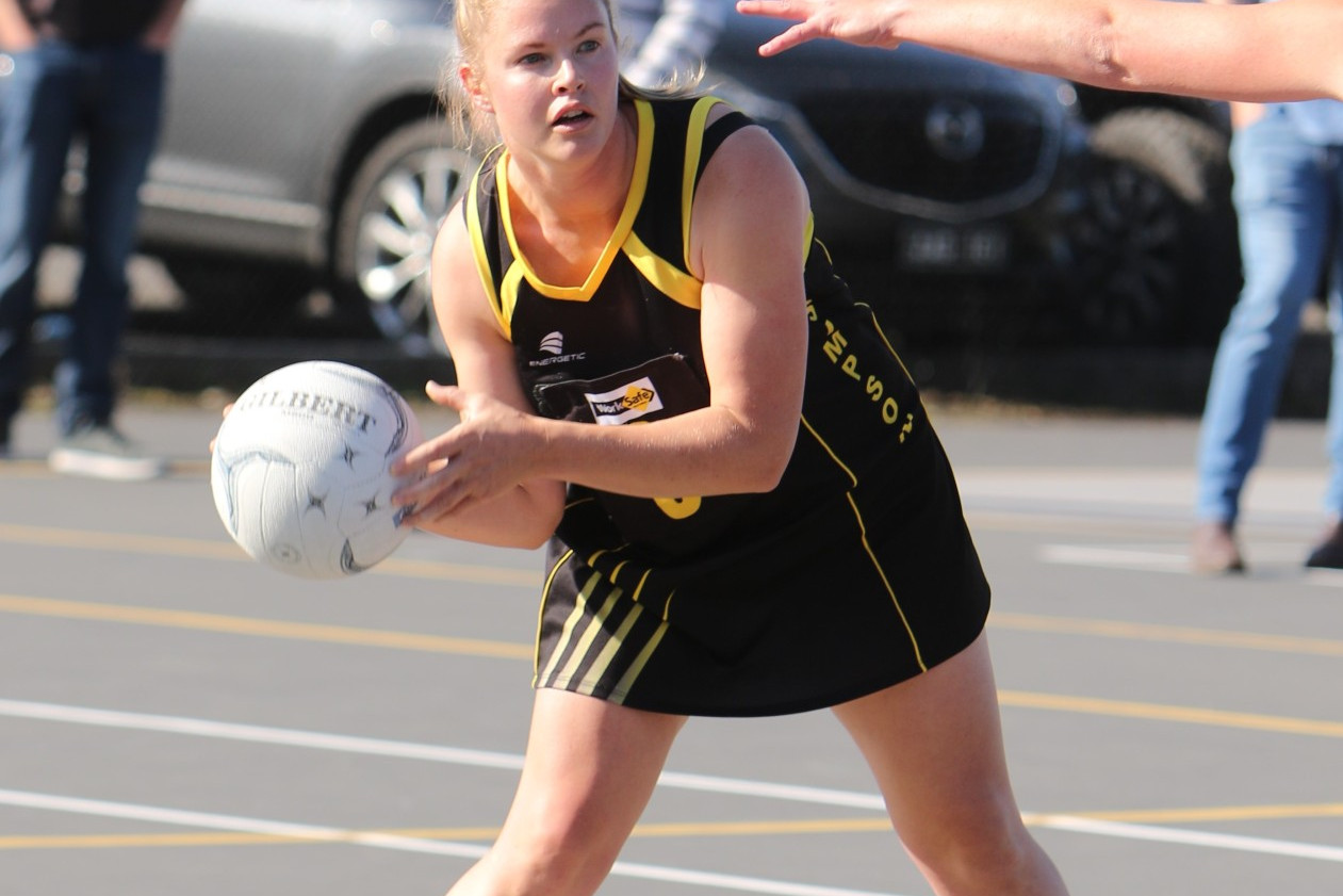 Giving 100 per cent: Simpson centre Kelly Thompson was a stand-out in the Tigers’ loss to South Colac.