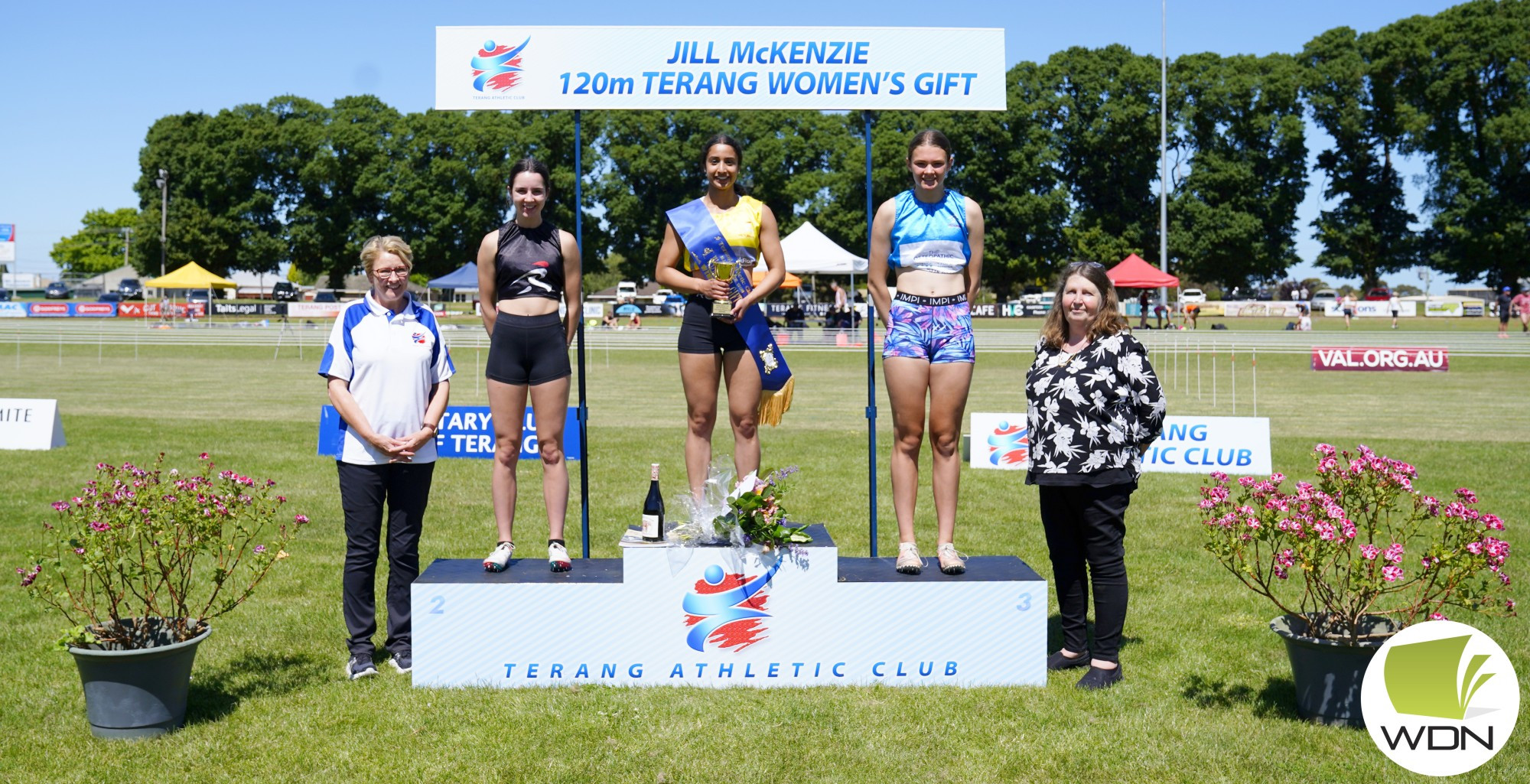 The 2021 1600m Open Gift Final Winners.