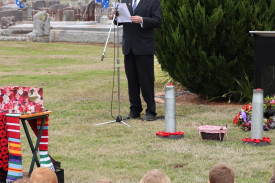 Reinier Bouman sings the Australian National Anthem. 