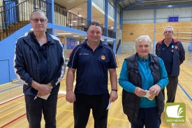Runners-up for the night (from left): Rob McCrabb, Brett Mungean(s) and Brenda Willis with Max Wines, HIBBA president (right).