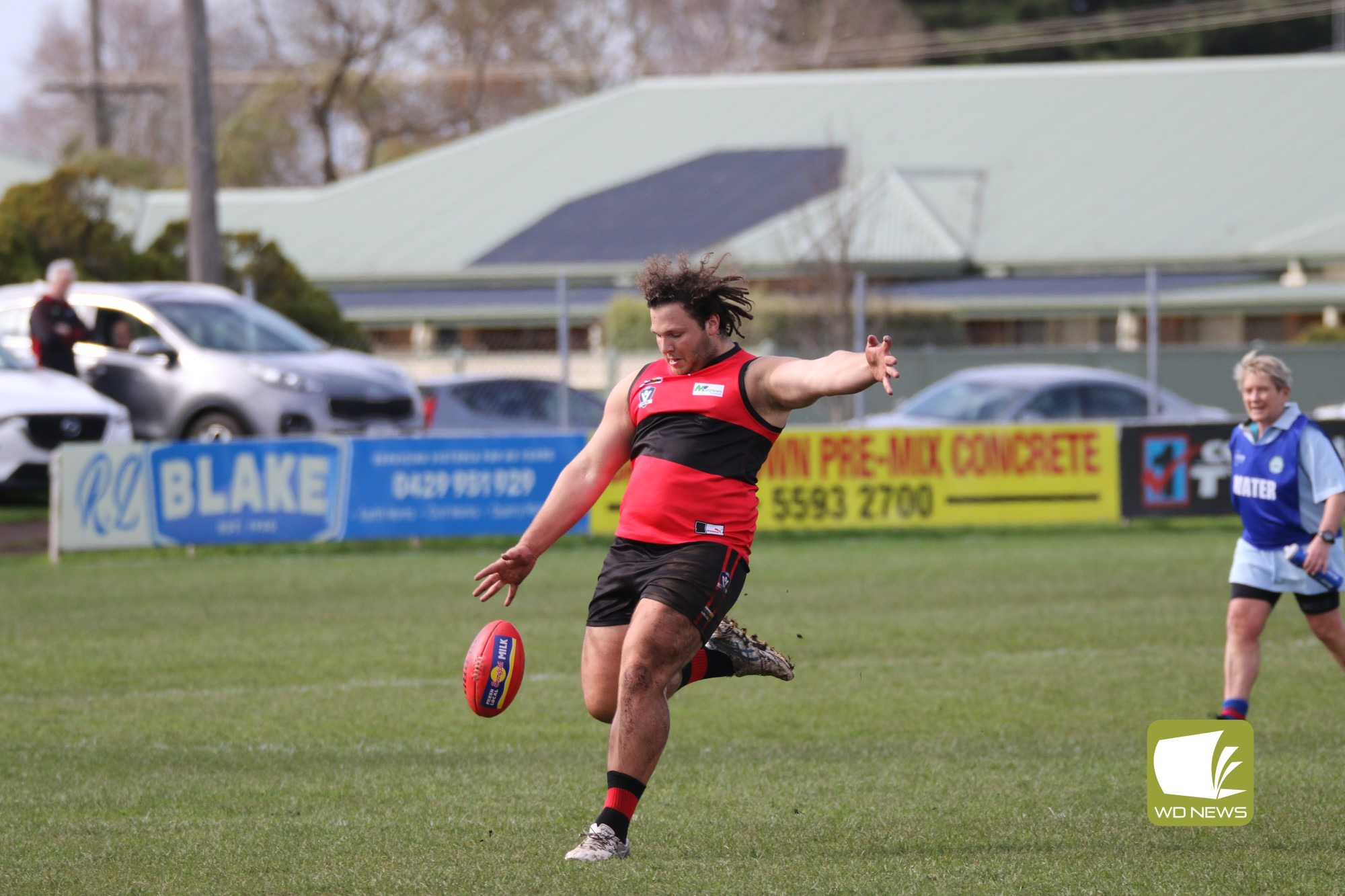 Michael Koroneos kicked 3 goals in Cobden’s victory over Portland last weekend.