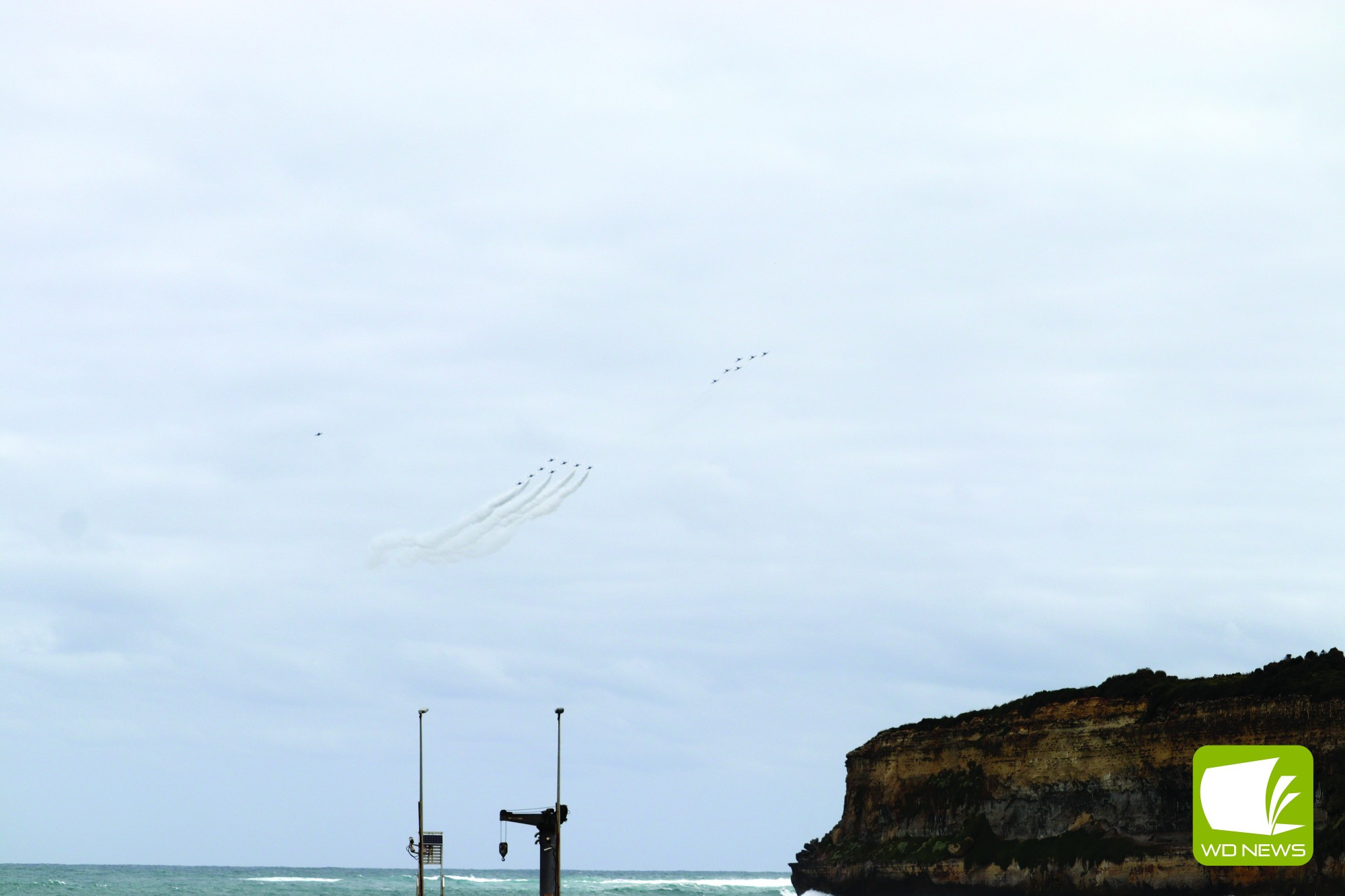 The contingent was made up of members of The Black Eagles and the Roulettes.