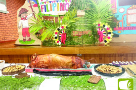 A banquet was enjoyed by attendees. 