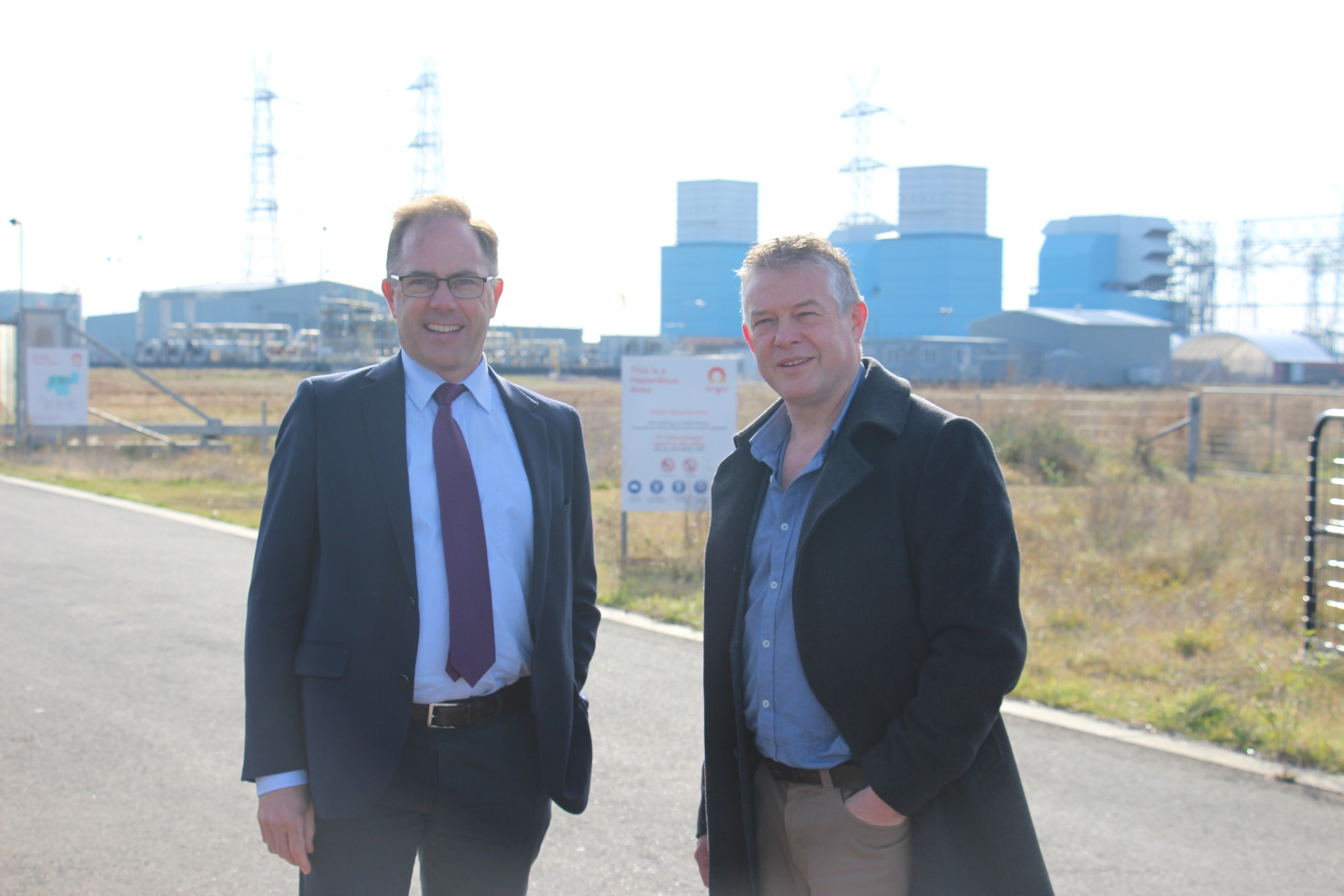 Project move: Shadow Minister for Energy and Renewables Ryan Smith and Member for Polwarth Richard Riordan were in Mortlake last week to issue a call for the State Government to move a proposed $300 million battery project in Geelong to the Mortlake Power Station.