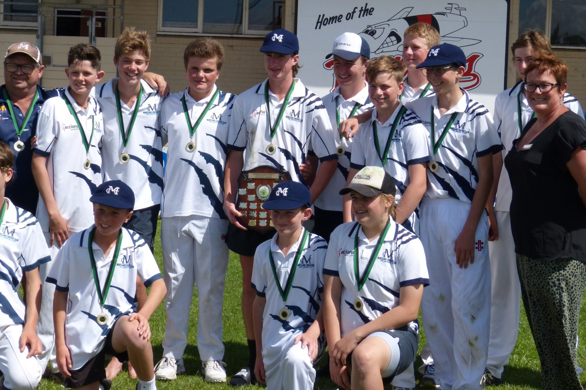 Mortlake’s under 16 cricketers defeated Bookaar in last Sunday’s grand final played at Cobden Recreation Reserve.