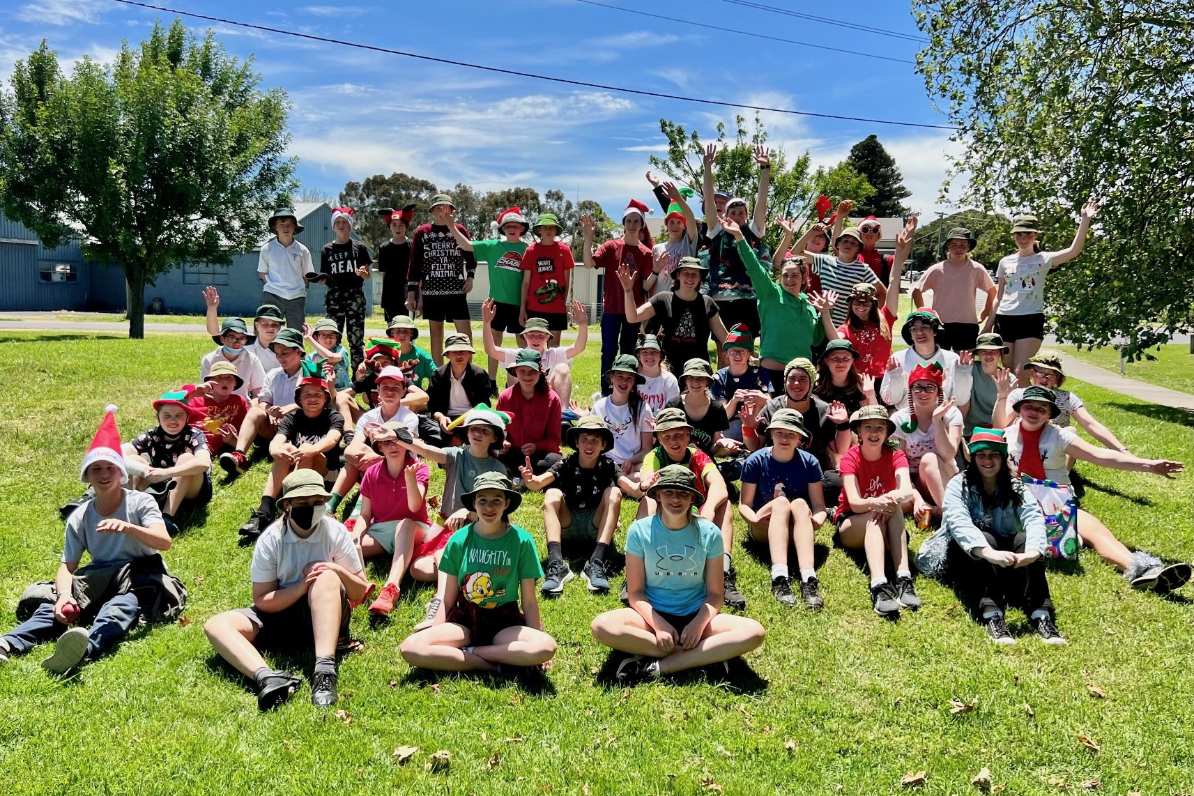 Merry Christmas: Mortlake College’s ‘Christmas Elves’ were out in force this week to deliver yo-yos and Christmas cheer throughout the town.