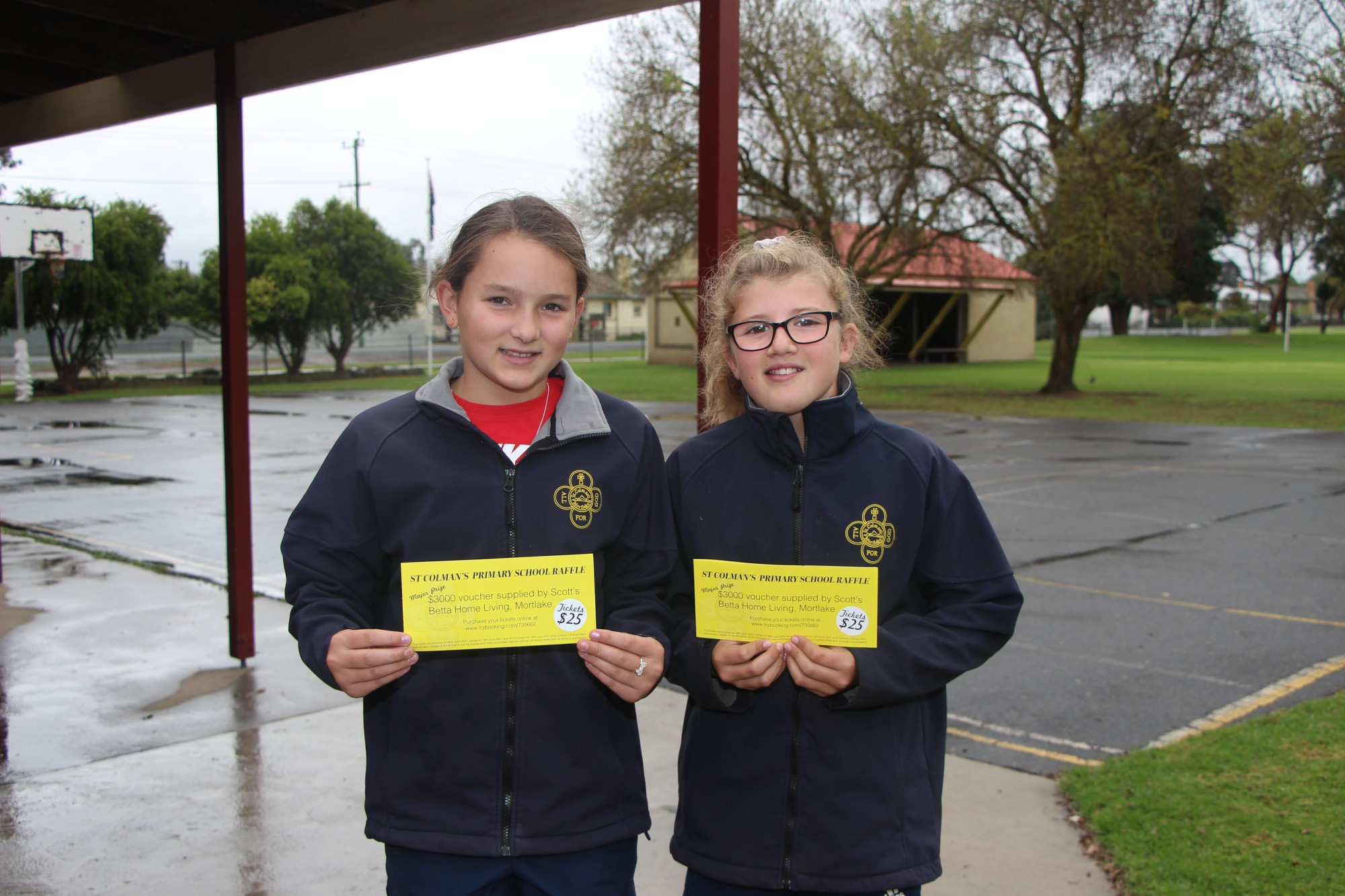 St Colman’s Primary School has made the move to an online major raffle for the first time, with hopes to raise funds towards the redevelopment of the outdoor basketball area.