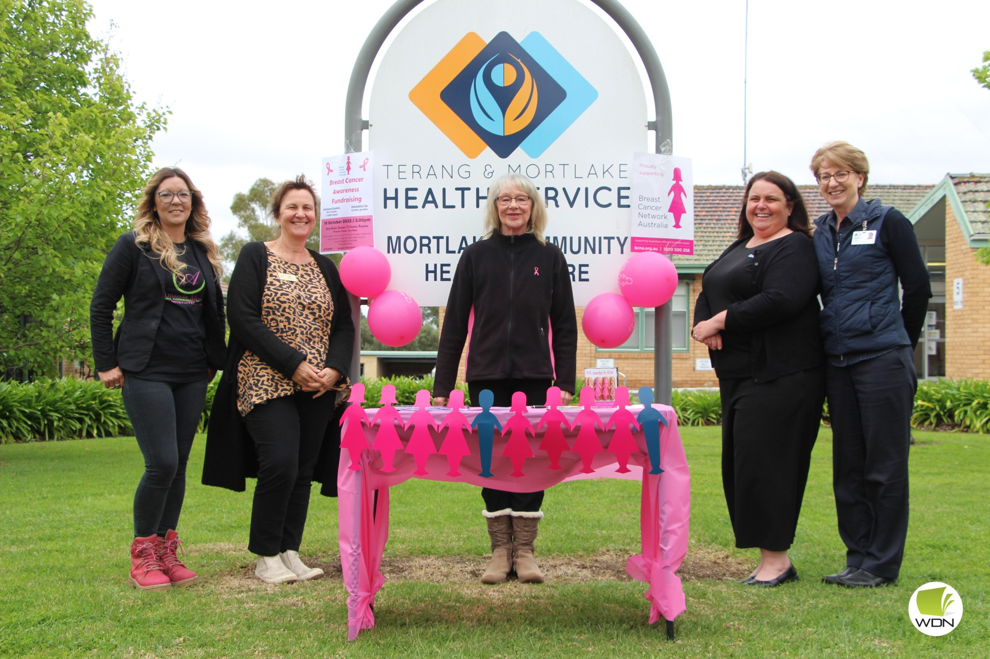 Raising cancer funds: Independent candidate for Lowan Amanda Mead, South West Healthcare community palliative care counsellor Jan Smith, Terang Mortlake Health Service health promotional officer Tanya Glossop and Terang Mortlake Health Service registered nurse Donna Baxter joined Deb Etherton (middle) in support of her efforts to raise funds for cancer.