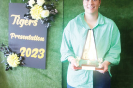C grade runner-up best and fairest Mel Dyson. 
