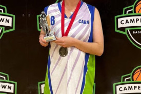 basketball-senior-womens-goal-thrower-winner-amy.jpg