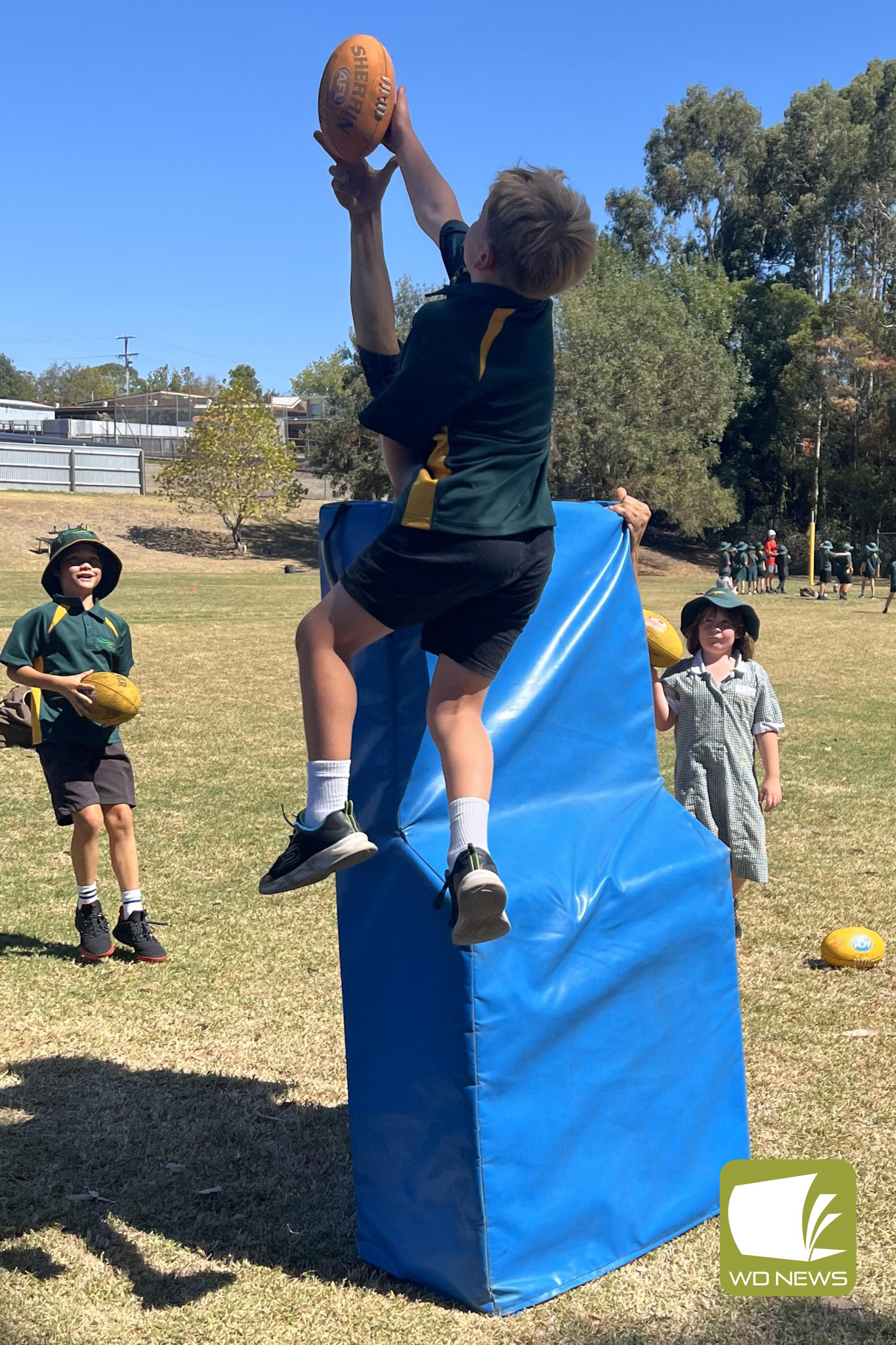 cobden-footy-2-1742871882.jpg