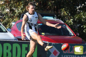 footy—-camperdown-v-cobden-10.jpg