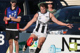 footy—-camperdown-v-cobden-13.jpg