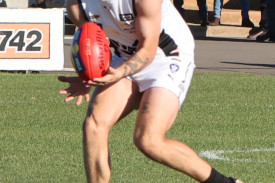 footy—-camperdown-v-cobden-17.jpg