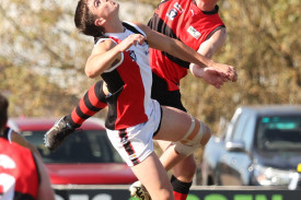 footy—-cobden-v-koroit-3.jpg