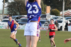 footy—-cobden-v-terang-mortlake-13.jpg