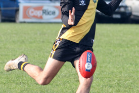 footy—-colac-v-simpson-2.jpg