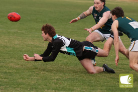 footy—-old-collegains-v-kolora-noorat-5.jpg