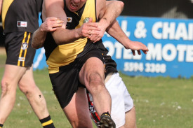 footy—-simpson-v-someone-3.jpg