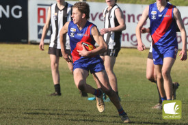 footy—-terang-mortlake-v-camperdown-3.jpg