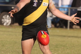 footy—-woorndoo-mortlake-v-pumas-14.jpg